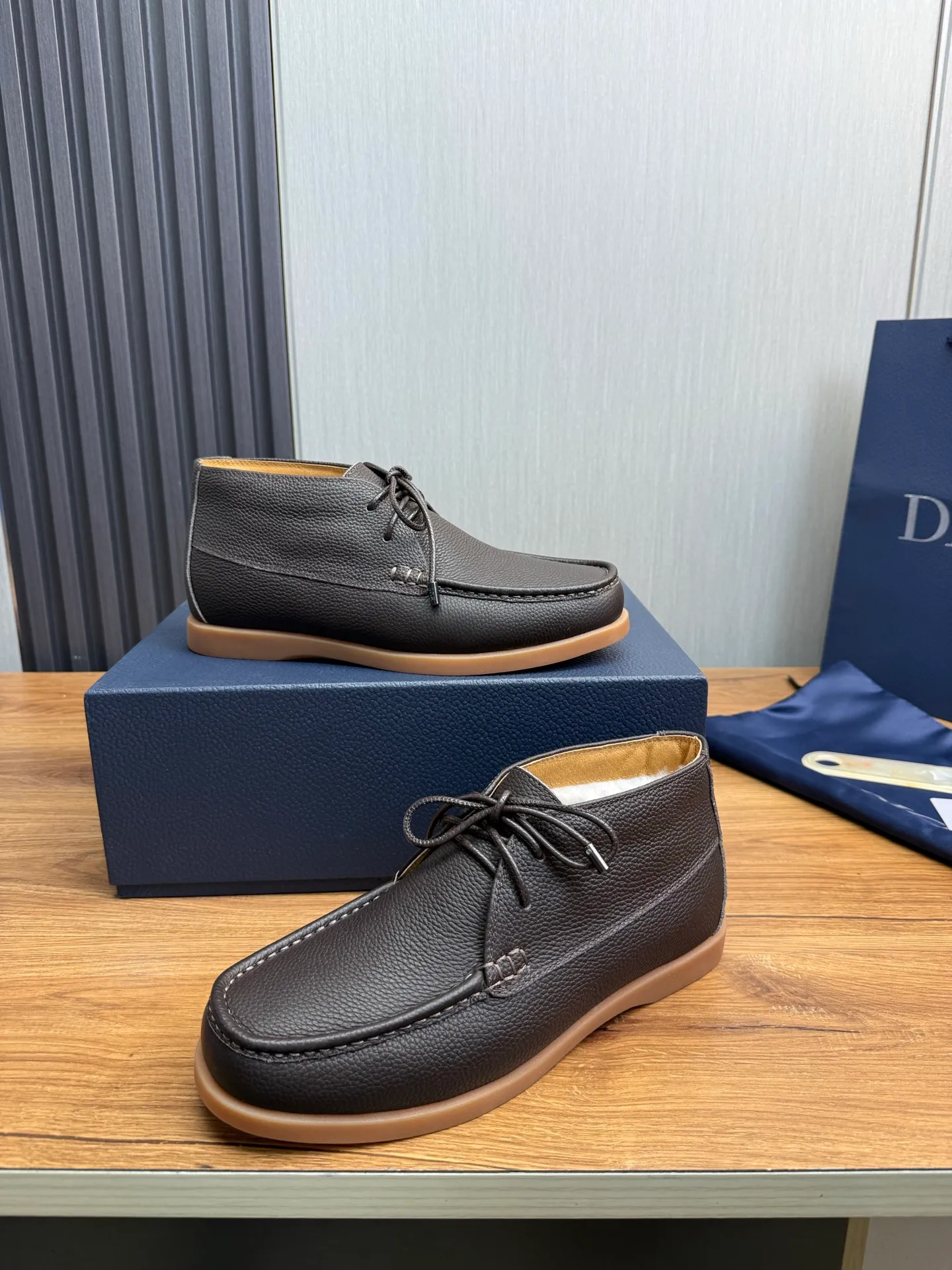 Factory price 620💰🈶Pili.Mauri [Dior] Men's official website na hot sale🔥Imported cowhide + cowhide lining. Original rubber wear-resistant outsole. High quality shipment ⬆️Code number 38-44, (45 customized)